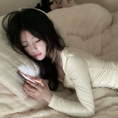 俏女怀春 封面